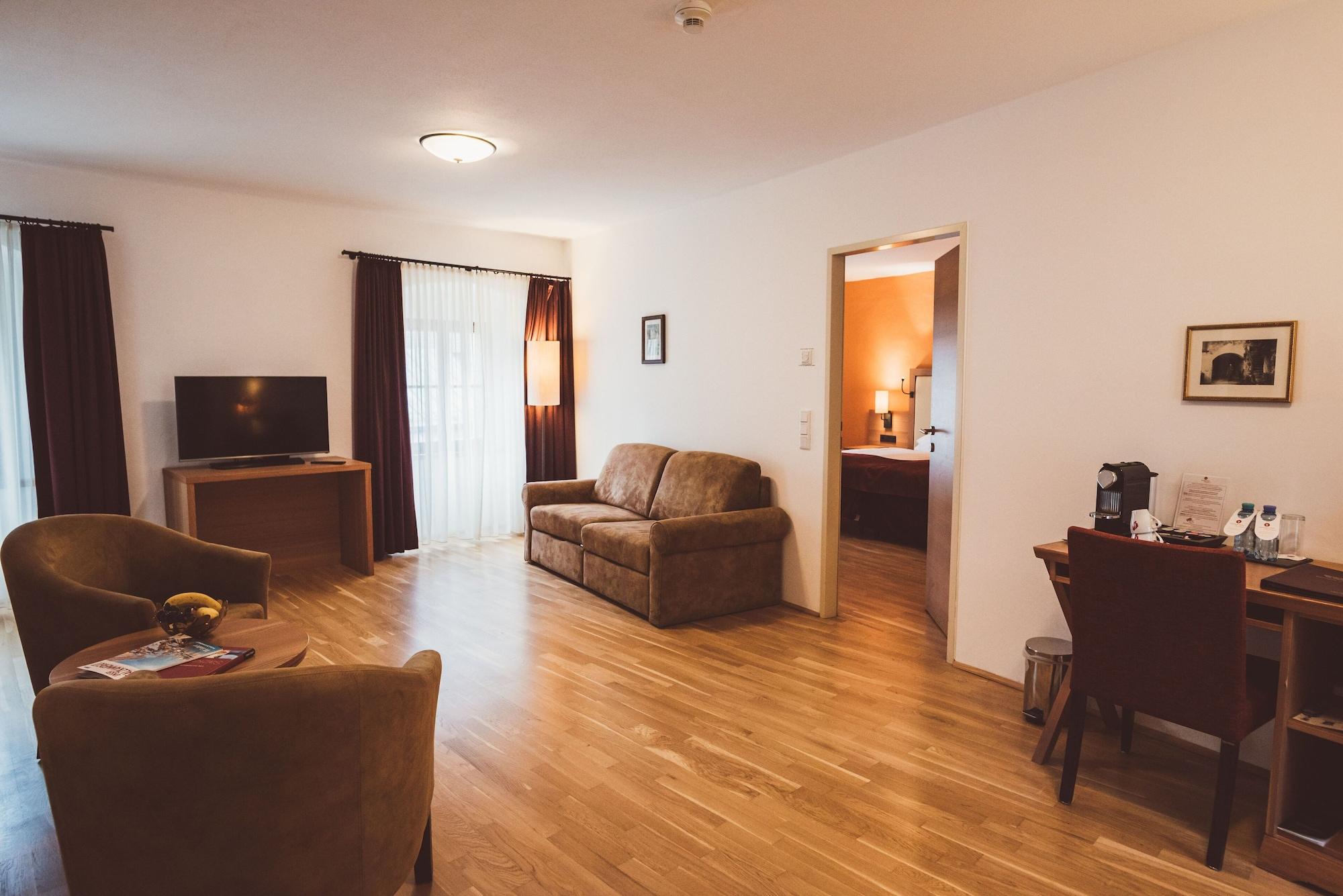 Hotel Heritage 4*