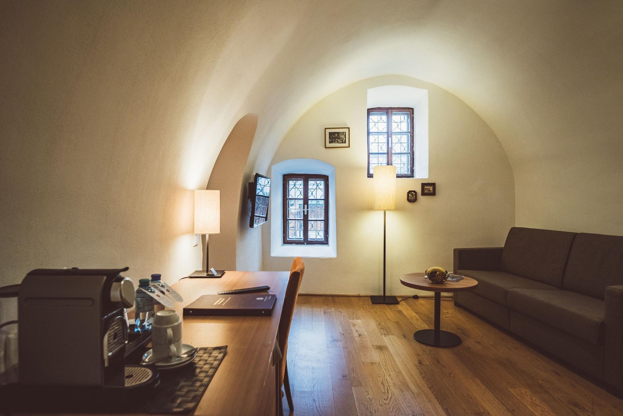 Heritage Hotel 4*